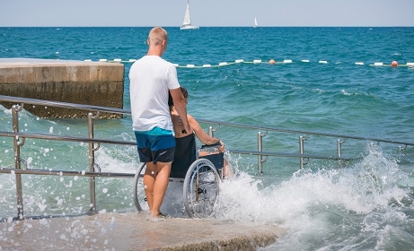 Vacances adaptées : "Les personnes handicapées ont besoin de changement"