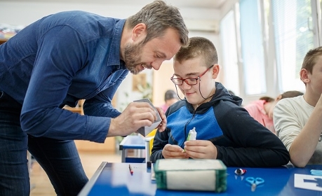 École inclusive : 72 % des enseignants favorables aux pôles d'appui à la scolarité