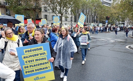 Pour la protection de l’enfance, les "400 000" rassemblent presque 3 000 manifestants