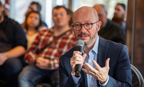 Jean-Luc Gleyze : "Nous sommes aux côtés des associations qui souffrent"