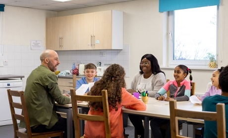 Protection de l'enfance : programme "sur mesure" pour fidéliser les professionnels