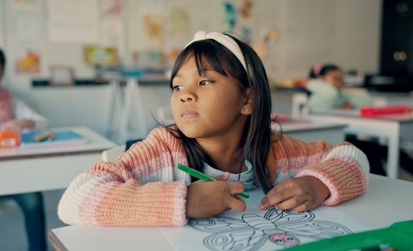 Une proposition de loi pour renforcer la scolarisation des enfants avec un TND