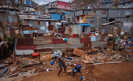 Mayotte : la catastrophe humanitaire s'explique d'abord par la pauvreté