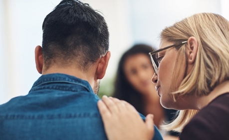 Protection de l'enfance : un professionnel sur deux connaîtrait des troubles mentaux